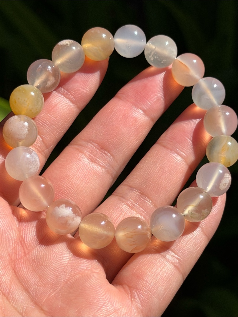 Natural Chalcedony Beaded Stretch Bracelet in Soft Yellow and Cream Palo
